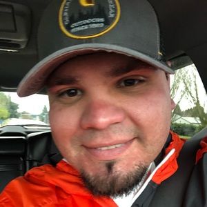 Meet your Posher, Eliseo